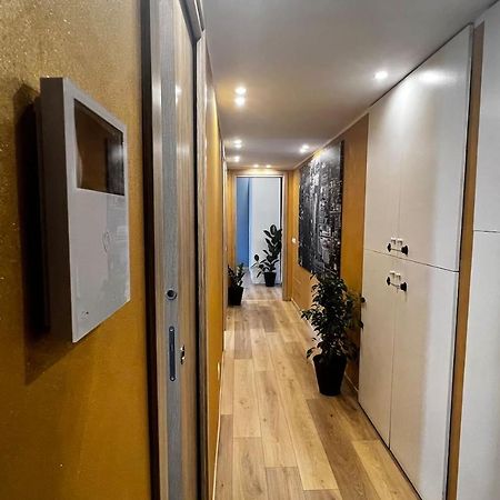 شقة Prestigioso Trilocale Sui Navigli Con A/C & Wi-Fi ميلان المظهر الخارجي الصورة