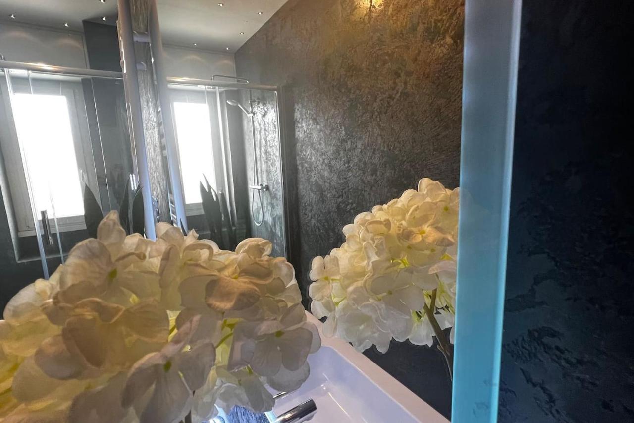 شقة Prestigioso Trilocale Sui Navigli Con A/C & Wi-Fi ميلان المظهر الخارجي الصورة