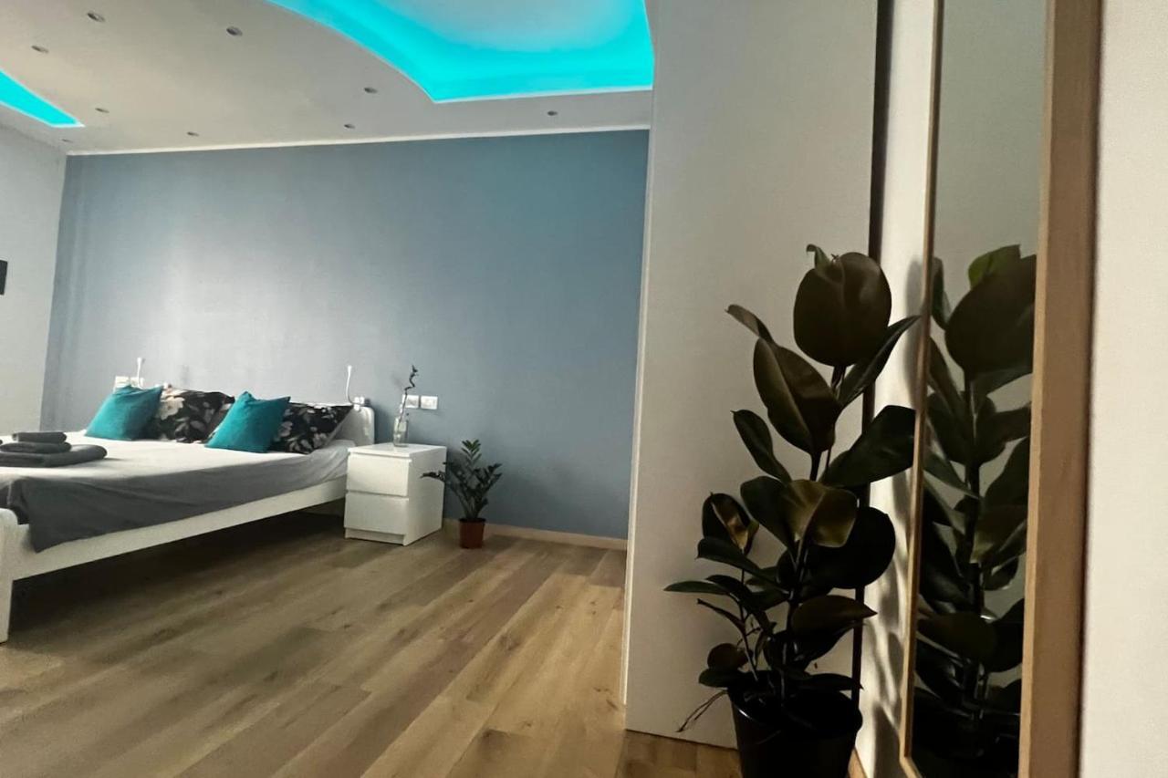 شقة Prestigioso Trilocale Sui Navigli Con A/C & Wi-Fi ميلان المظهر الخارجي الصورة